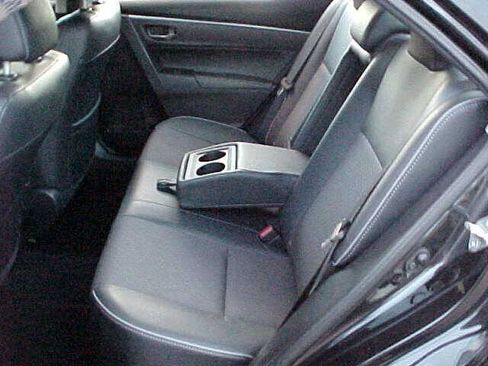 Used 2015 Toyota Corolla S image 16