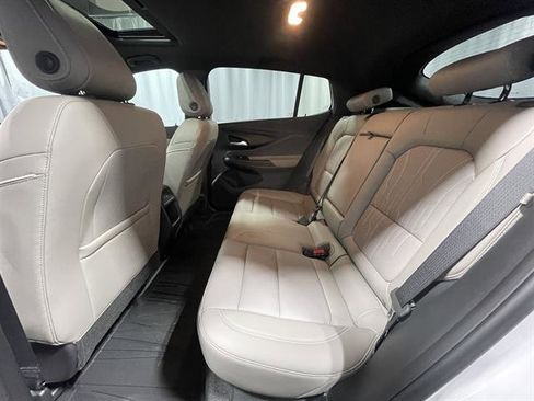 New 2025 Buick Envista Avenir image 16