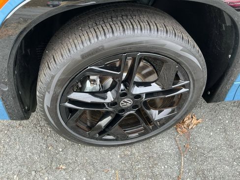 New 2026 Volkswagen Tiguan SE R-Line image 26