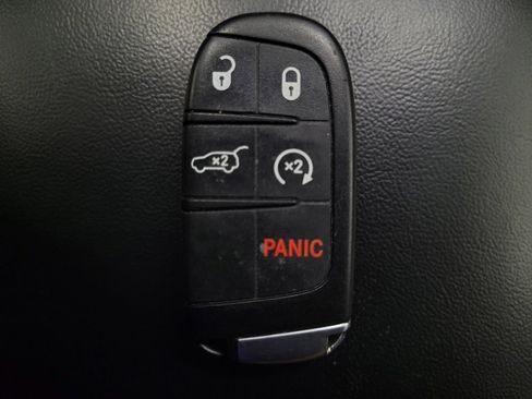 Used 2016 Jeep Grand Cherokee Limited AWD/4WD image 32