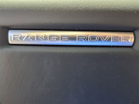 Used 2024 Land Rover Range Rover Sport SE image 25