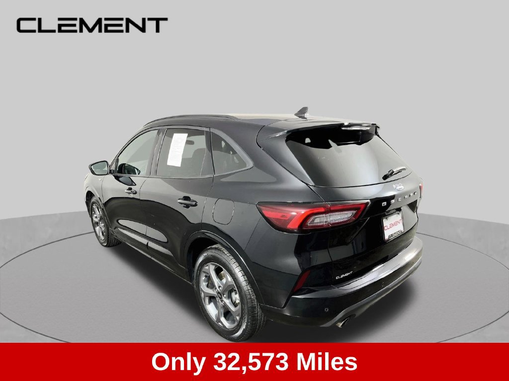 Used 2024 Ford Escape ST-Line w/ Tech Pack #1 FWD image 8