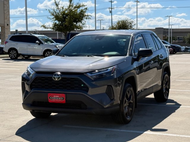 Used 2024 Toyota RAV4 LE FWD image 9