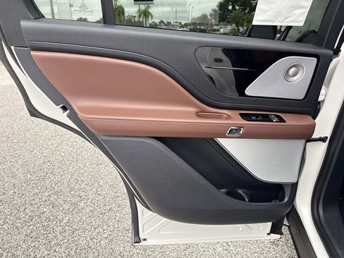 New 2025 Lincoln Aviator Reserve w/ Equipment Group 201A image 13