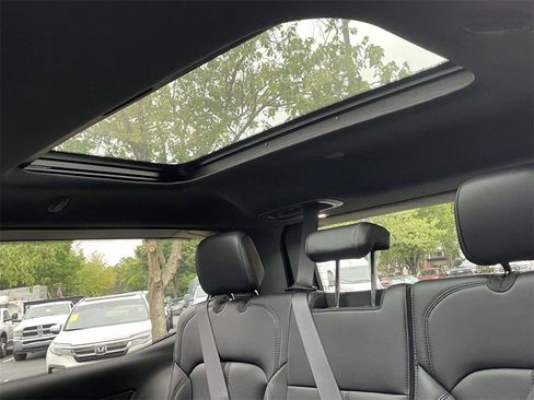 New 2025 Jeep Wagoneer Series II w/ Convenience Group I image 30