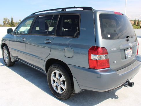 Used 2005 Toyota Highlander V6 FWD image 6