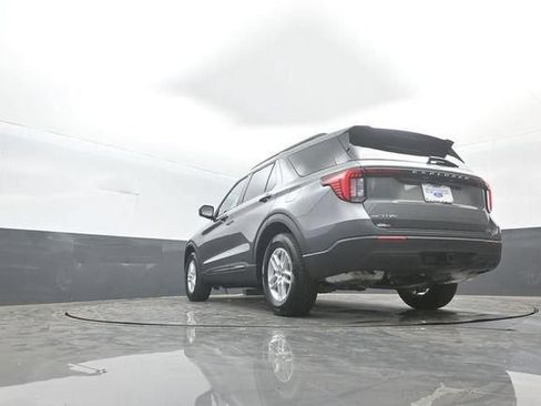 New 2026 Ford Explorer Active RWD image 32