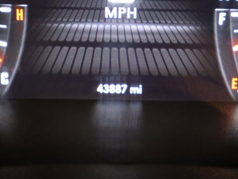 Used 2021 Dodge Challenger GT image 11