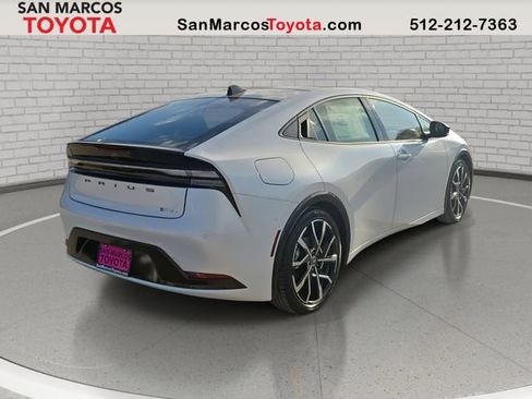 New 2026 Toyota Prius Plug-In Hybrid image 5