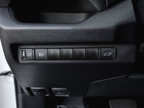 Certified 2024 Toyota RAV4 XLE w/ Convenience Package FWD image 15