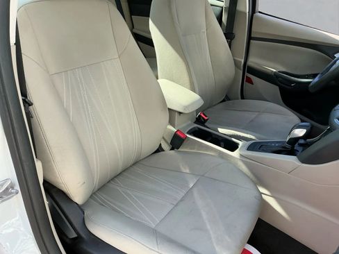 Used 2018 Ford Focus SE image 21