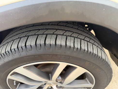 Used 2016 Honda Pilot Touring image 20