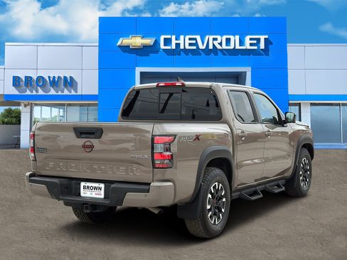 Used 2022 Nissan Frontier Pro-X RWD image 3