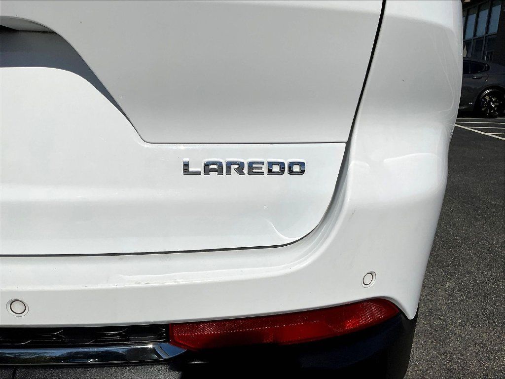 Used 2023 Jeep Grand Cherokee L Laredo AWD/4WD image 25