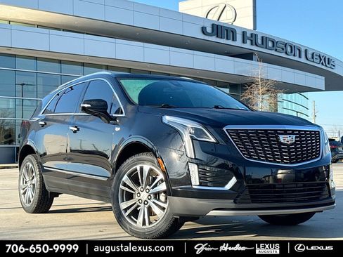 Used 2021 Cadillac XT5 Premium Luxury image 1