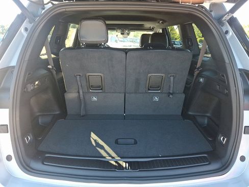 New 2025 Jeep Grand Cherokee L Altitude image 21