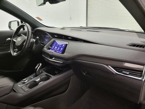 Used 2023 Cadillac XT4 Sport image 43