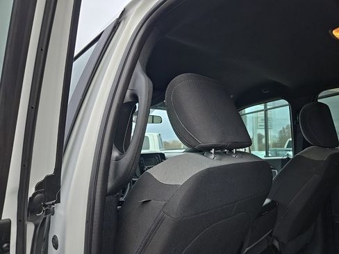 Used 2021 RAM 2500 Big Horn image 92