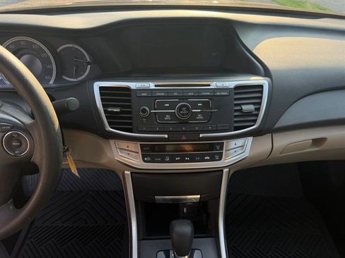 Used 2015 Honda Accord LX image 12