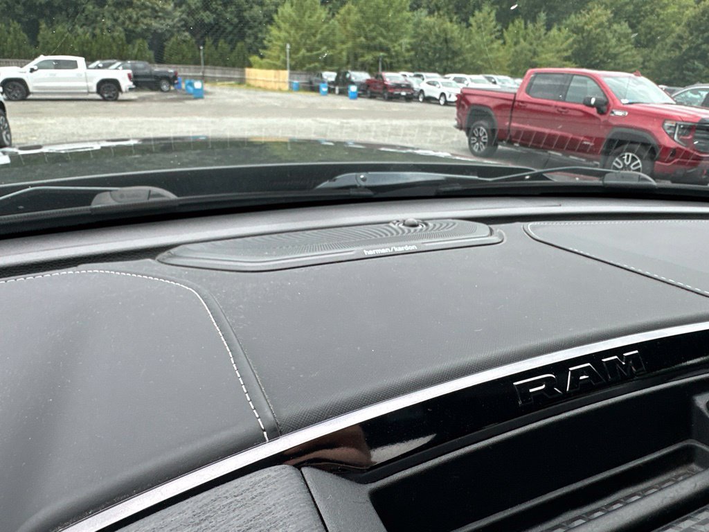 Used 2022 RAM 3500 Limited AWD/4WD image 40