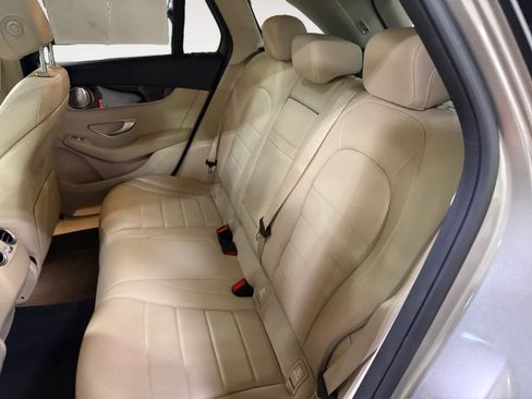 Used 2020 Mercedes-Benz GLC 300 image 17