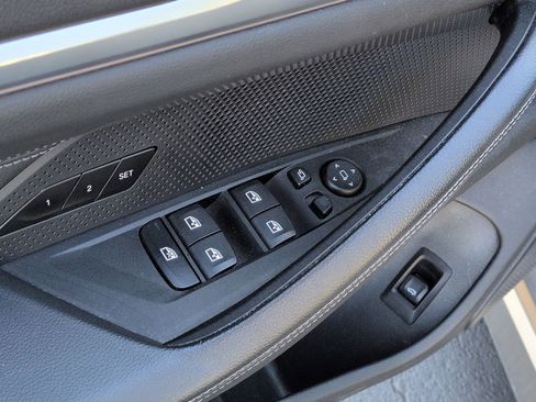 Used 2023 BMW i4 eDrive35 w/ Premium Package image 15