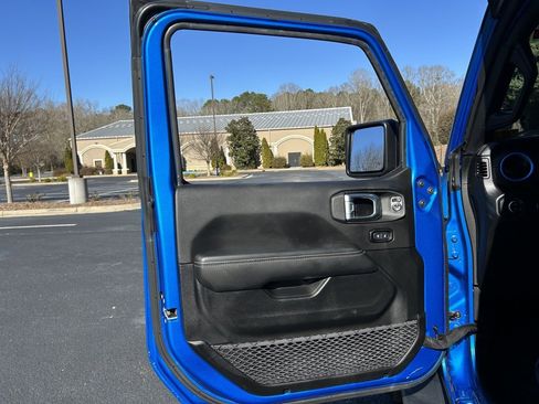 Used 2023 Jeep Gladiator Overland w/ Popular Equipment Package image 58