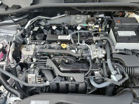 Used 2026 Toyota Corolla Cross LE FWD image 36