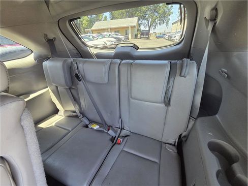 Used 2016 Toyota Highlander XLE FWD image 10