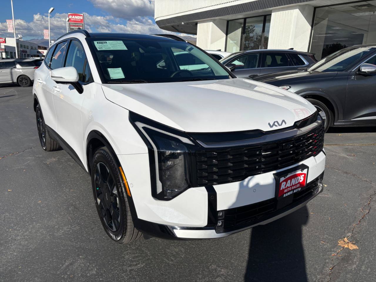 Used 2026 Kia Sportage SX AWD/4WD image 2