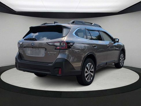 Used 2021 Subaru Outback Premium AWD/4WD image 8