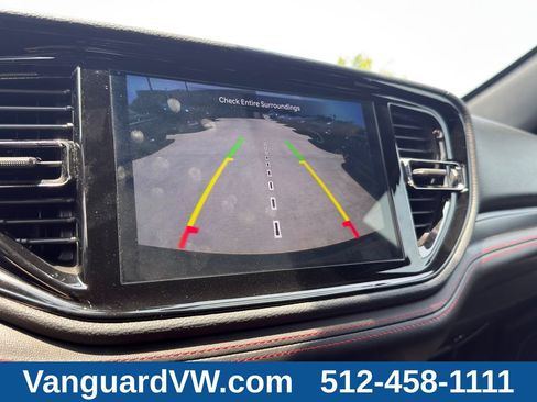 Used 2025 Dodge Durango GT RWD image 16