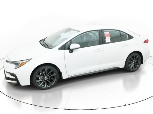 New 2026 Toyota Corolla LE image 2