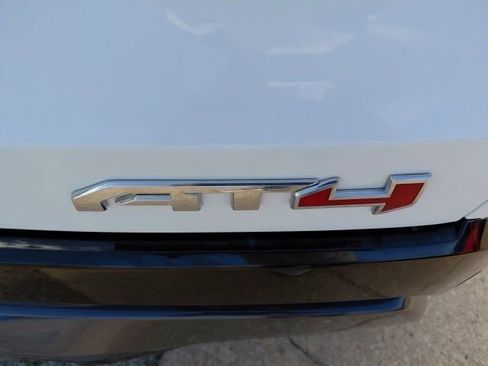 New 2026 GMC Terrain AT4 w/ Convenience Package III AWD/4WD image 32