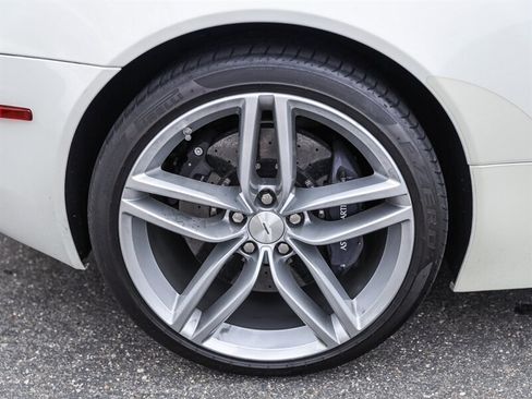 Used 2016 Aston Martin DB9 GT RWD image 19