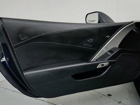Used 2015 Chevrolet Corvette Stingray Z51 w/ 3LT Preferred Equipment Group image 11