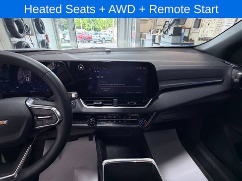 Used 2026 Chevrolet Equinox LT AWD/4WD image 12