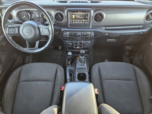 Used 2023 Jeep Wrangler Unlimited w/ Cold Weather Group image 19