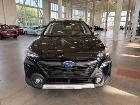 Used 2023 Subaru Outback Touring XT AWD/4WD image 8
