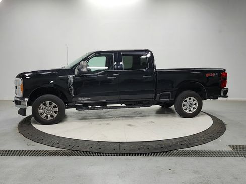 Used 2023 Ford F250 XLT w/ 360-Degree Camera Package AWD/4WD image 4