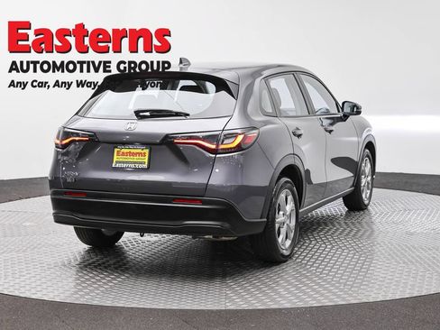 Used 2025 Honda HR-V LX image 5
