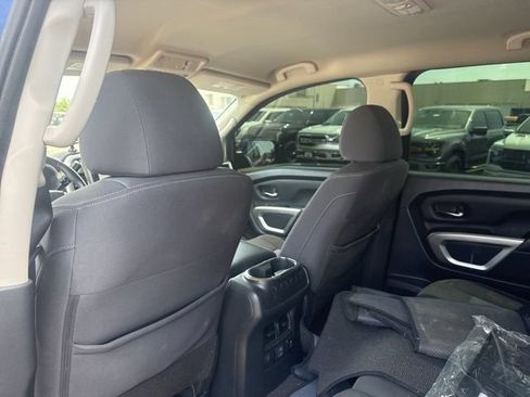 Used 2021 Nissan Titan SV w/ SV Convenience Package AWD/4WD image 24