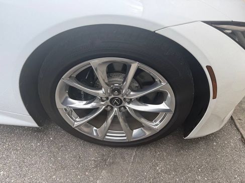 Used 2018 Lexus LC 500 Coupe w/ Touring Package RWD image 21