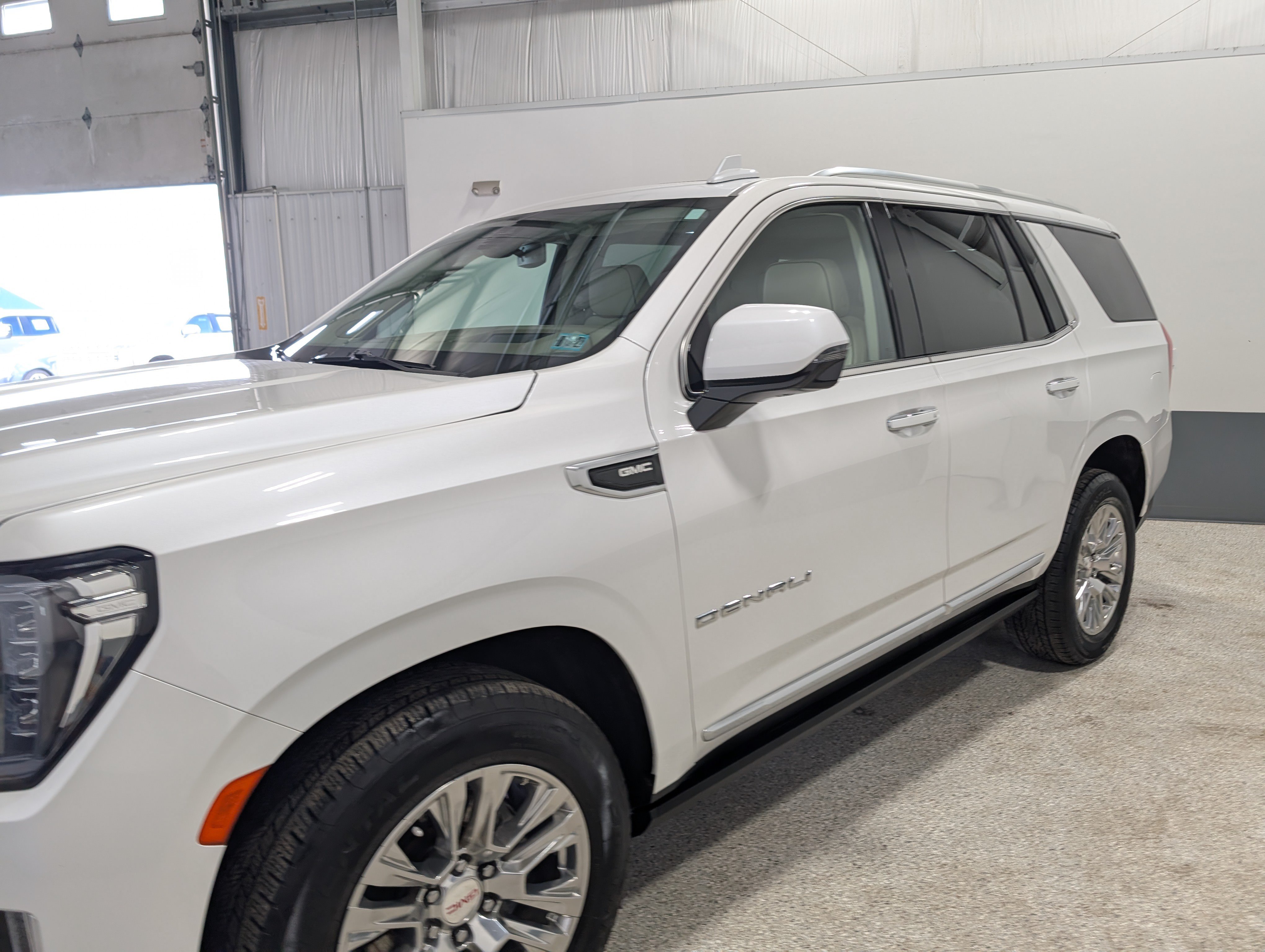 Used 2022 GMC Yukon Denali AWD/4WD image 7