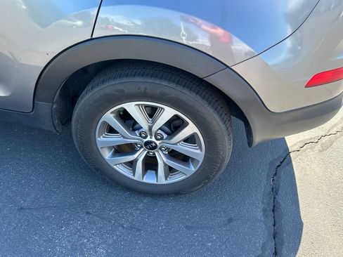 Used 2016 Kia Sportage LX AWD/4WD image 16