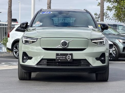 Certified 2023 Volvo XC40 Recharge Plus AWD/4WD image 8