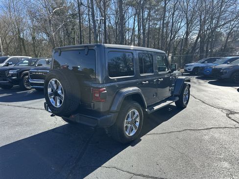 Used 2022 Jeep Wrangler Unlimited Sahara w/ Cold Weather Group image 9