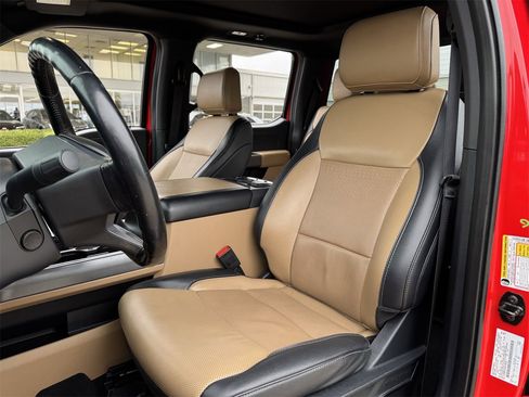 Used 2023 Ford F350 Lariat w/ Chrome Package image 27