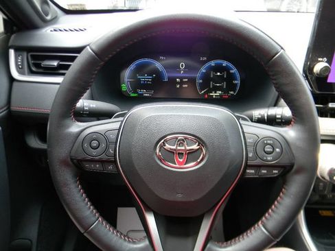 Used 2024 Toyota RAV4 XSE w/ Premium Package AWD/4WD image 13