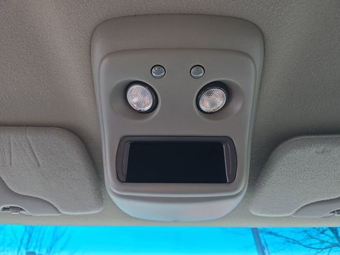 Used 2000 Chevrolet Silverado 1500 LS image 16